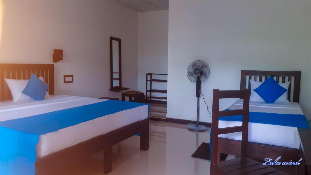 Lake Wind Habarana Extérieur photo